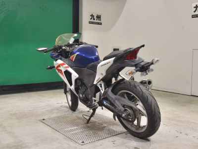 Honda CBR250R 2011