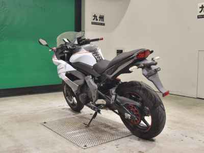 Kawasaki Ninja 400R 2013