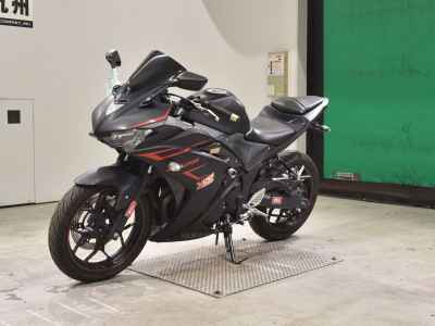 Yamaha YZF-R25 2017