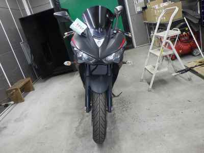 Yamaha YZF-R25 2017