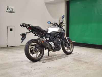 Honda CB250R 2019