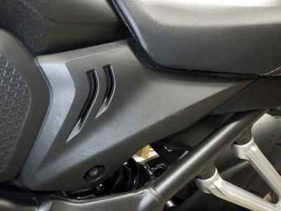 Honda CB650R E-Clutch 2025