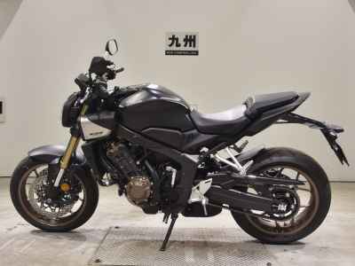 Honda CB650R E-Clutch 2025