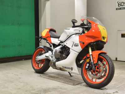 Yamaha XSR900 GP 2024