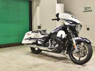 Harley-Davidson Street Glide FLHXS1870 2016