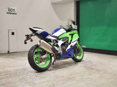Kawasaki Ninja ZX-4RR 2024