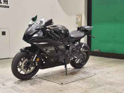 Yamaha YZF-R7 2025
