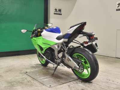 Kawasaki Ninja ZX-6R 2025