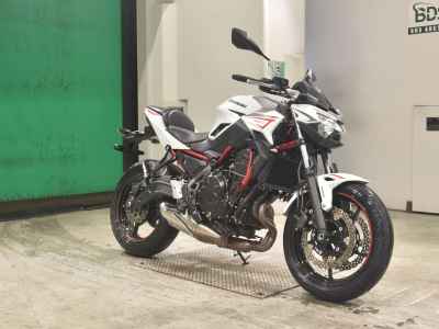 Kawasaki Z650 2022