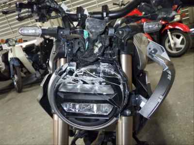 Honda CB250R 2019