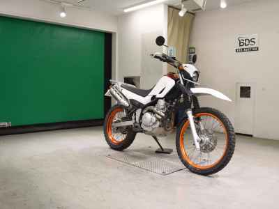 Yamaha XT250 Serow 2016