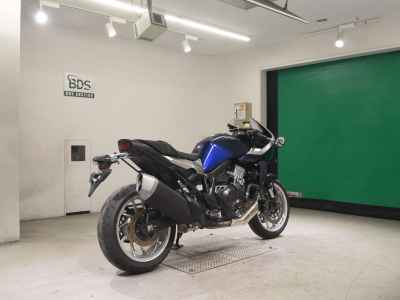 Honda Hawk 11 2022