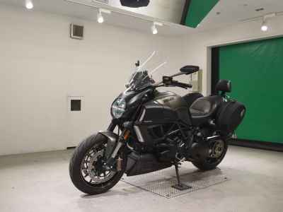 Ducati Diavel Strada 2013