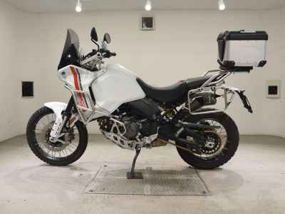 Ducati DesertX 2023