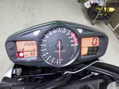 Suzuki GSR400 2009