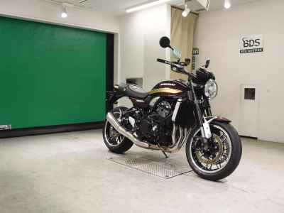 Kawasaki Z900RS 2025
