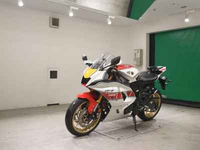 Yamaha YZF-R7 2022