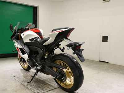 Yamaha YZF-R7 2022