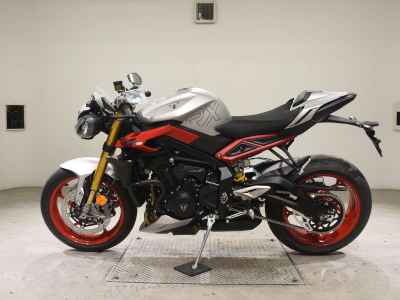 Triumph Street Triple RX 2026
