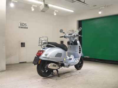 Vespa GTS 300 Super 2021