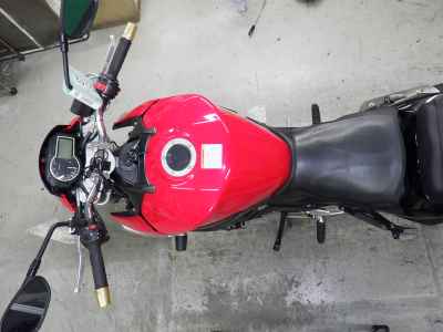 Suzuki GSR750 2011
