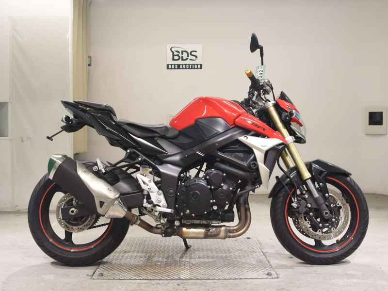 Suzuki GSR750 2011