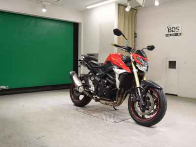 Suzuki GSR750 2011
