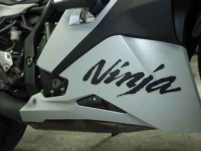 Kawasaki Ninja ZX-4R SE 2024