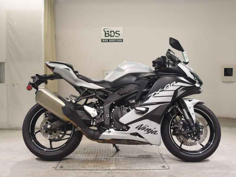Kawasaki Ninja ZX-4R SE 2024