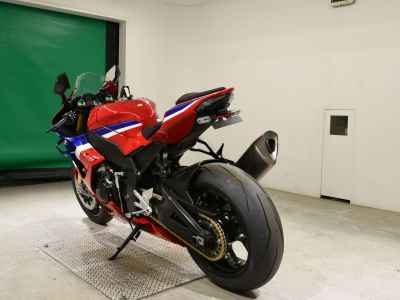 Honda CBR1000RR SP 2025