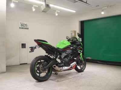 Kawasaki Ninja ZX-25R 2022