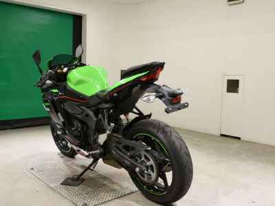 Kawasaki Ninja ZX-25R 2022