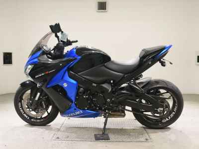 Suzuki GSX-S1000F 2021
