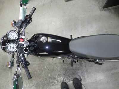 Yamaha SR400 2021