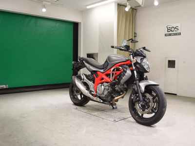 Suzuki Gladius SFV400 2017