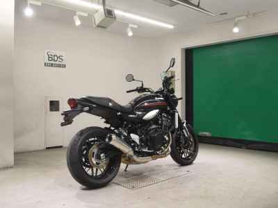 Kawasaki Z900RS 2024