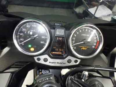 Honda CB400 Super Boldor 2017