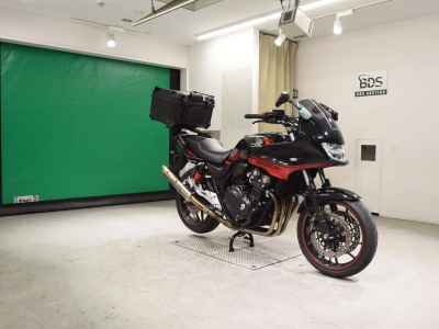Honda CB400 Super Boldor 2017