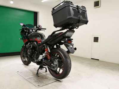 Honda CB400 Super Boldor 2017