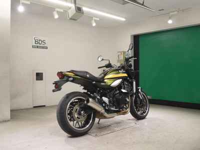 Kawasaki Z900RS 2021