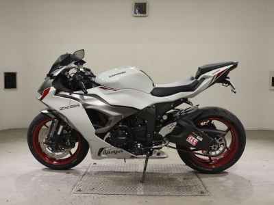 Kawasaki Ninja ZX-6R 2025