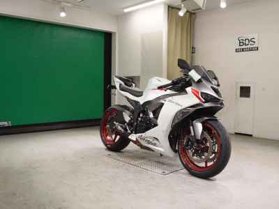 Kawasaki Ninja ZX-6R 2025