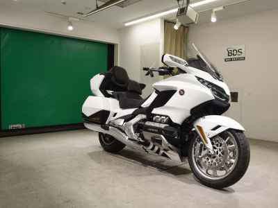 Honda GL1800 Gold Wing Tour DCT 2026
