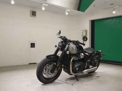 Triumph Bonneville Bobber 2025