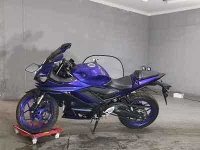 Yamaha YZF-R25 2023