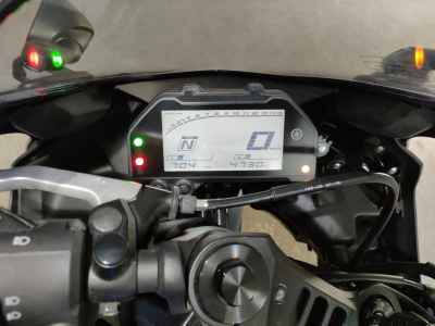 Yamaha YZF-R25 2023