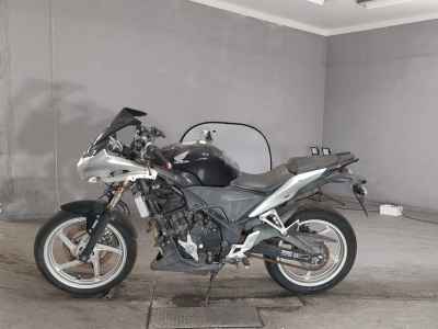 Honda CBR250R 2011