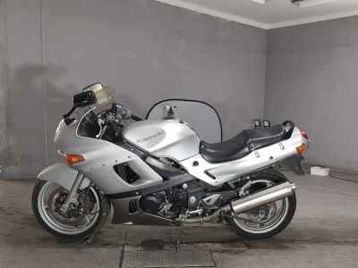 Kawasaki ZZR400 2005