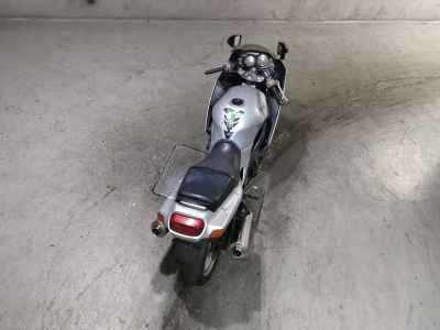 Kawasaki ZZR400 2005
