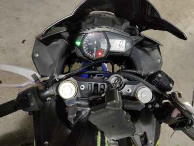 Yamaha YZF-R25 2015